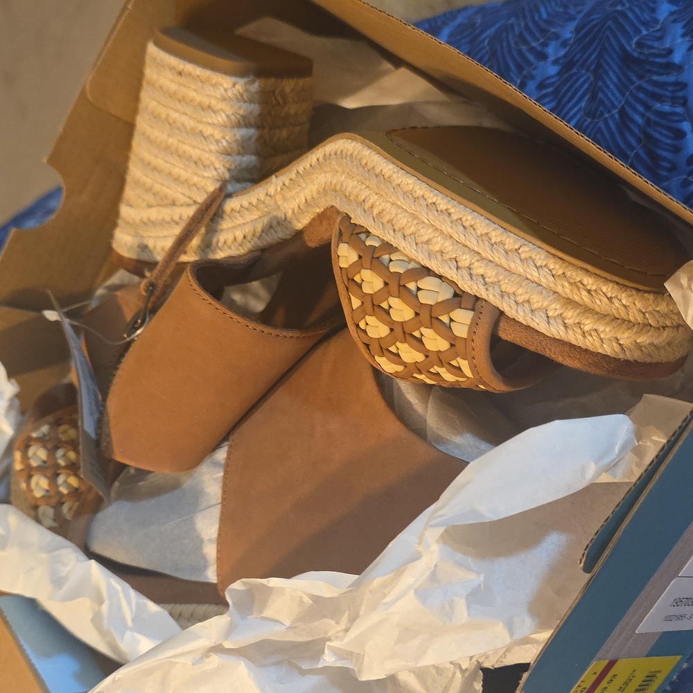 TOMS Women's Brown Wedge Sandals - Picture 16 of 16